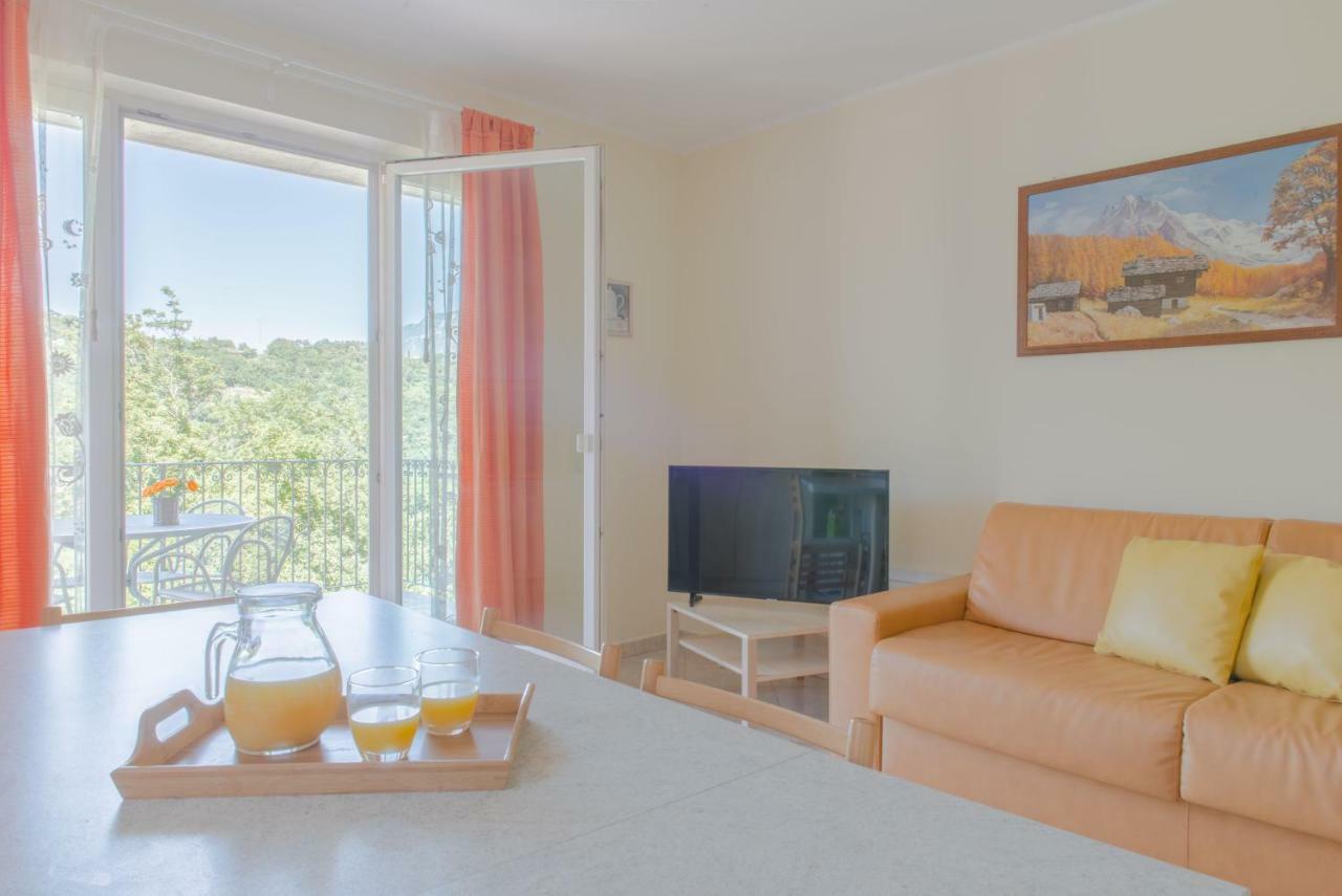 Residence Terry Tremosine Luaran gambar
